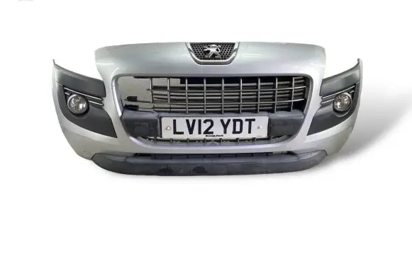 Peugeot 3008 I Front bumper