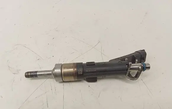 Citroen C4 II Picasso Fuel injector 9810335380 62161406172