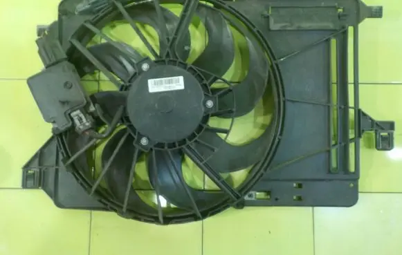 Ford Focus Fan set 8240680