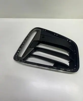 BMW 4 G22 G23 G24 G26 Front bumper lower grill 8077066 51118077066