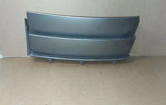 Land Rover Range Rover Sport L320 Fender grill 51137026900