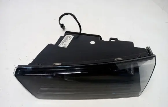 Peugeot 5008 II Tailgate rear/tail lights 9813508180