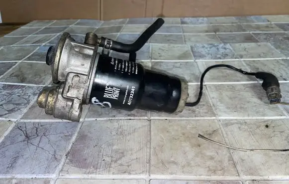 Toyota Corolla Verso E121 Fuel filter ADT32341