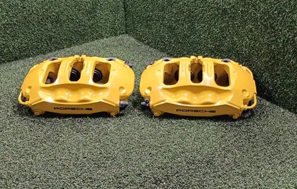Porsche Cayenne (9Y0 9Y3) Rear brake caliper 971615423