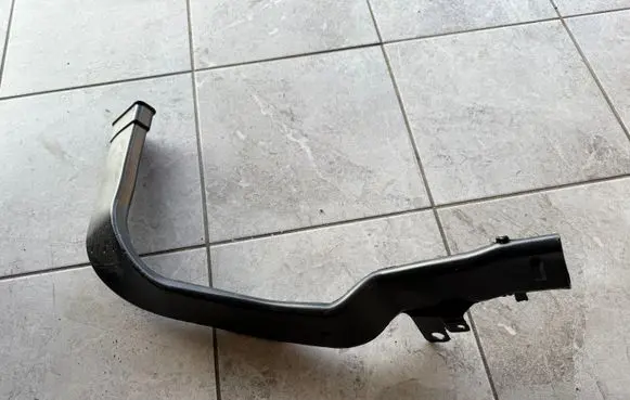 Volkswagen Amarok II Cabin air duct channel M2DB18D326AD