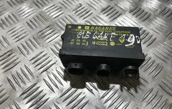 Glow plug pre-heat relay