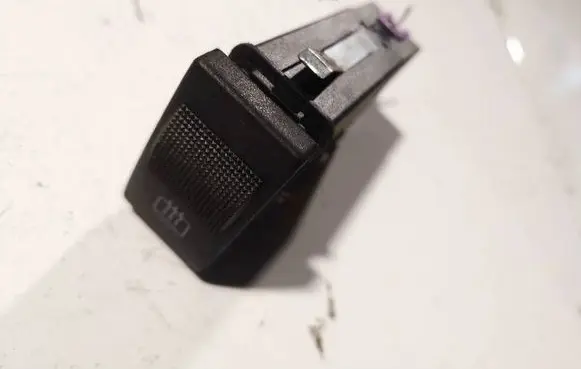 Audi A4 S4 B5 8D Windscreen/window heater switch 4d0941503b