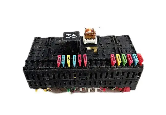 Volkswagen PASSAT B4 Other relay 3A0951307