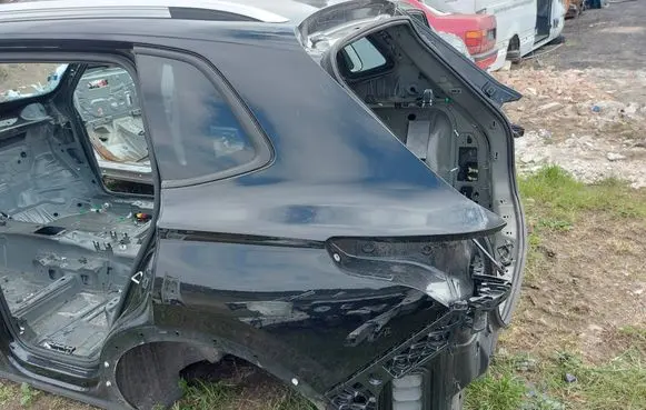 Volkswagen Tiguan Rear quarter panel 