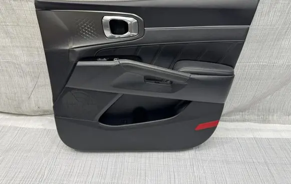 KIA Sorento IV Front door card panel trim