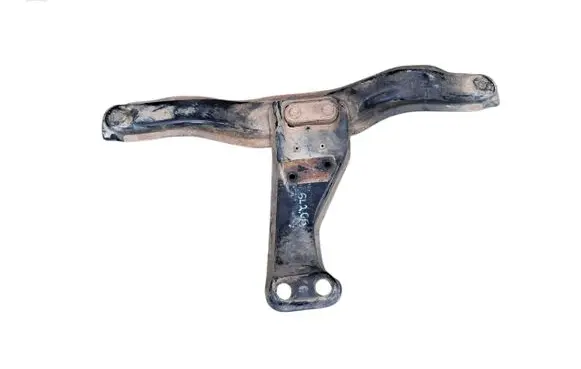 Subaru Legacy Gearbox mounting bracket 
