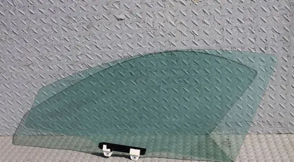 Honda HR-V Front door window glass four-door SZYBA-LEWY-PRZOD