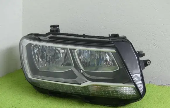 Volkswagen Tiguan Headlight/headlamp 5NB941006B