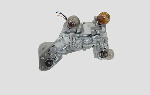 Volvo V50 Tail light bulb cover holder