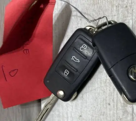 Volkswagen Beetle A5 Ignition key/card 5k0837202aj