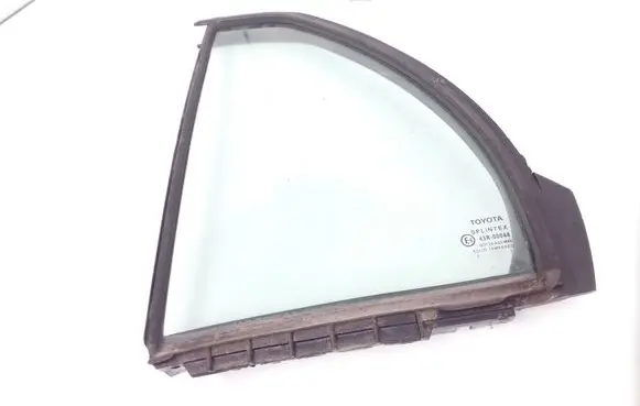 Toyota Yaris Rear vent window glass 681890D050 AS2