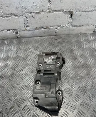 BMW X3 F25 Engine mounting bracket 8506863 174786