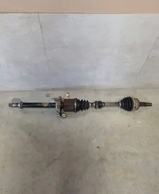 Nissan Qashqai Front driveshaft 8H315