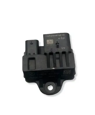 BMW 5 F10 F11 Glow plug pre-heat relay 857008702 0522120103