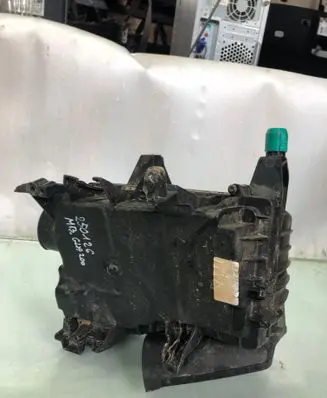 Mercedes-Benz GLA H247 Air filter box A2820905000
