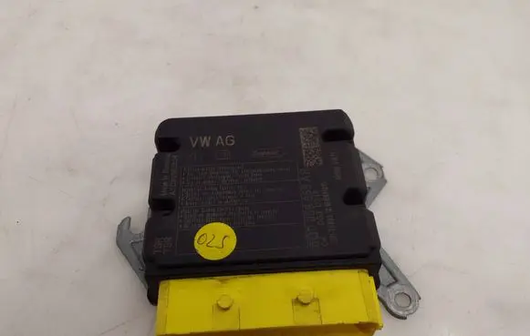 Volkswagen Tiguan Airbag control unit/module 5Q0959655AR A2C99883504