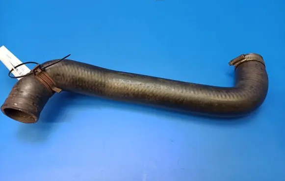 Jaguar XJ X308 Engine coolant pipe/hose 38973X9802