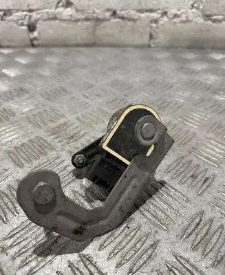 Mercedes-Benz C W205 Air suspension front height level sensor A2229050503