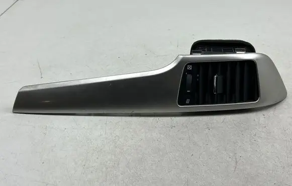Chevrolet Captiva Dashboard side air vent grill/cover trim 96610044