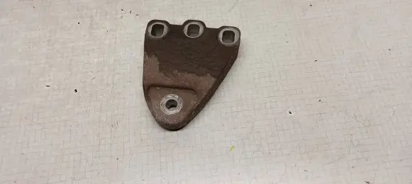 Volkswagen Transporter - Caravelle T5 Engine mounting bracket