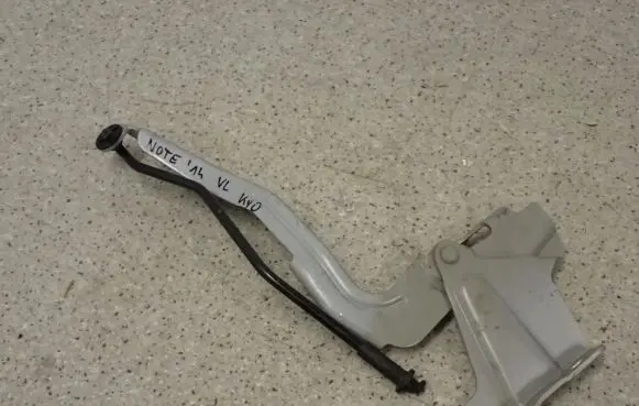 Nissan Note (E12) Engine bonnet/hood hinges