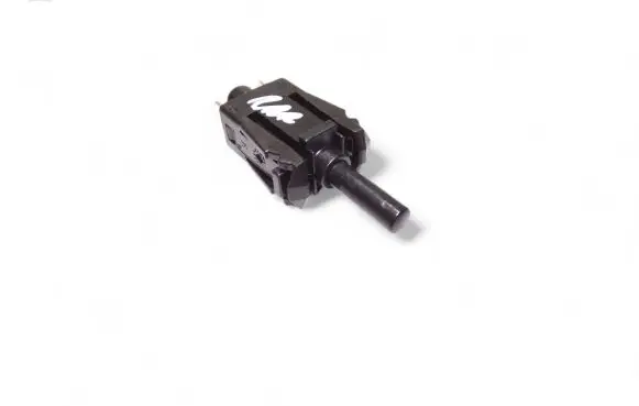 Mercedes-Benz B W245 Brake pedal sensor switch 0015458714