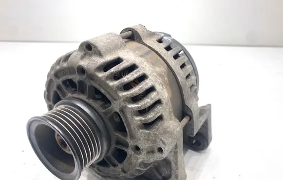 Chevrolet Cruze Generator/alternator 13502595