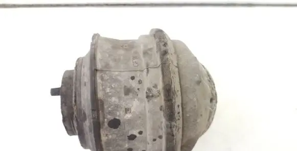 Mercedes-Benz E W211 Engine mount bracket