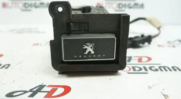 Peugeot 3008 II GPS navigation control unit/module 9815211577