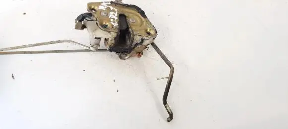 Mitsubishi Space Runner Front door lock