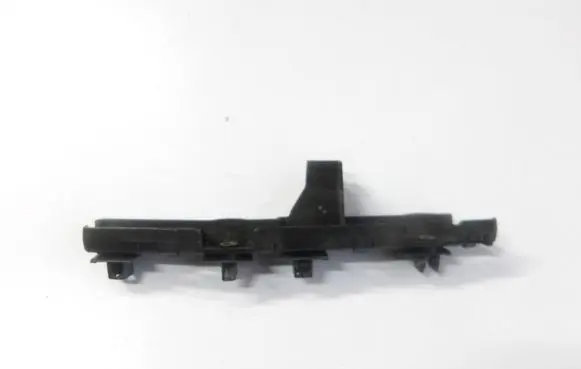 Front bumper mounting bracket