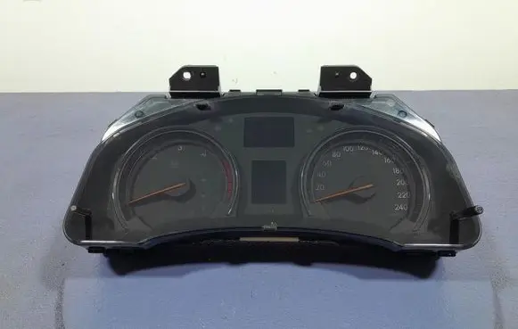 Toyota Avensis T270 Speedometer (instrument cluster) 8380005K20