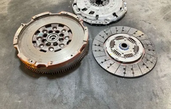 Ford Transit Clutch set kit JB316477DA 6477DA