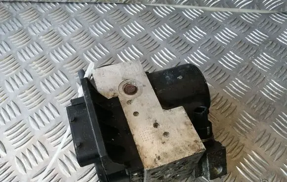 Mercedes-Benz E W210 ABS Pump A0034319012 0265202436