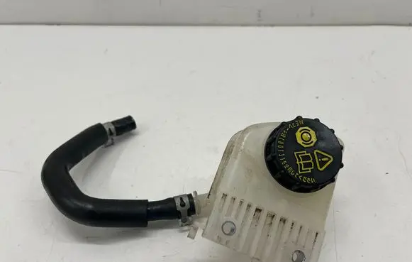 Mazda CX-30 Brake fluid reservoir BDNP43551 K1900