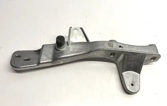 Mercedes-Benz EQE v295 Bottom radiator support slam panel A2956205201