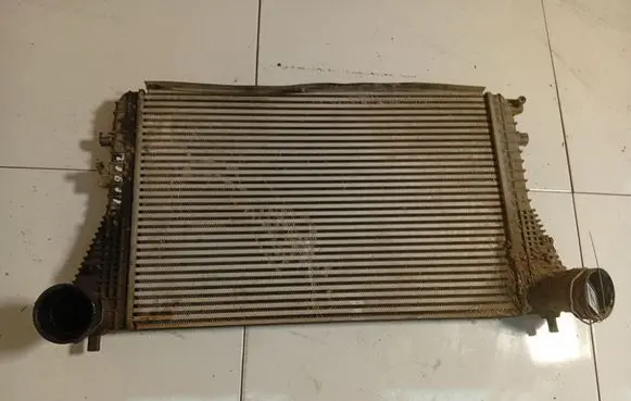 Skoda Octavia Mk2 (1Z) Intercooler radiator 
