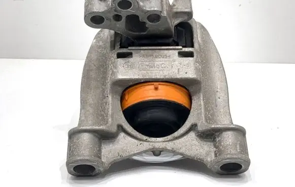 Ford Fiesta Engine mount vacuum valve H1BG6F012BD