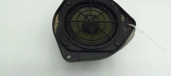 Audi A8 S8 D2 4D Front door speaker 4D0035411A