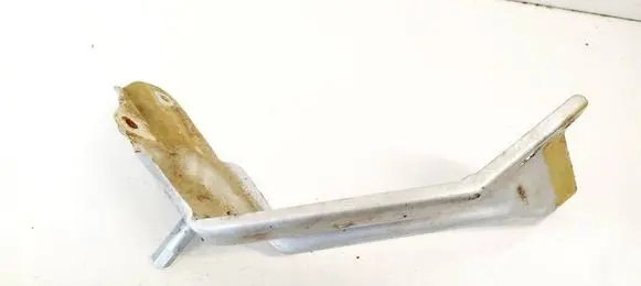 Seat Leon (1P) Fender mounting bracket 1P0821135