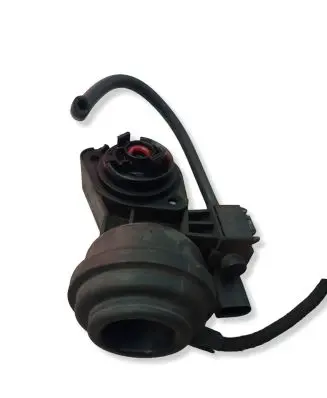 Audi A4 S4 B8 8K Valve vacuum 2900303369
