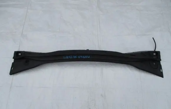 Renault Modus Wiper trim 8200213680