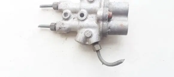 Nissan Primera Air suspension compressor 