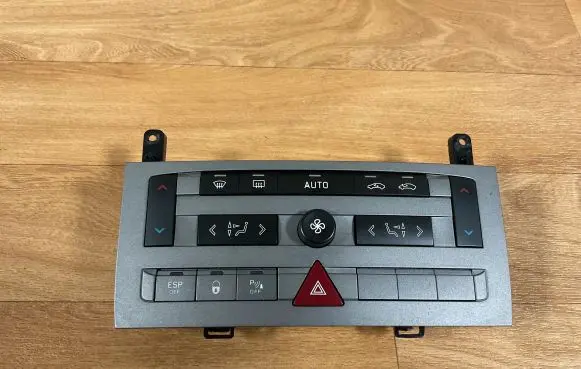 Citroen C5 Climate control unit 96573328 FNFB06F2A9 VP4PUH18C612ME