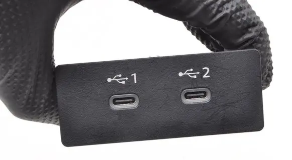 Nissan Qashqai J12 USB socket connector 284H3-7JA0A